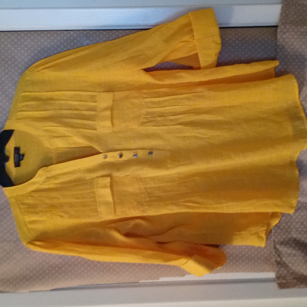 Woman's blouse